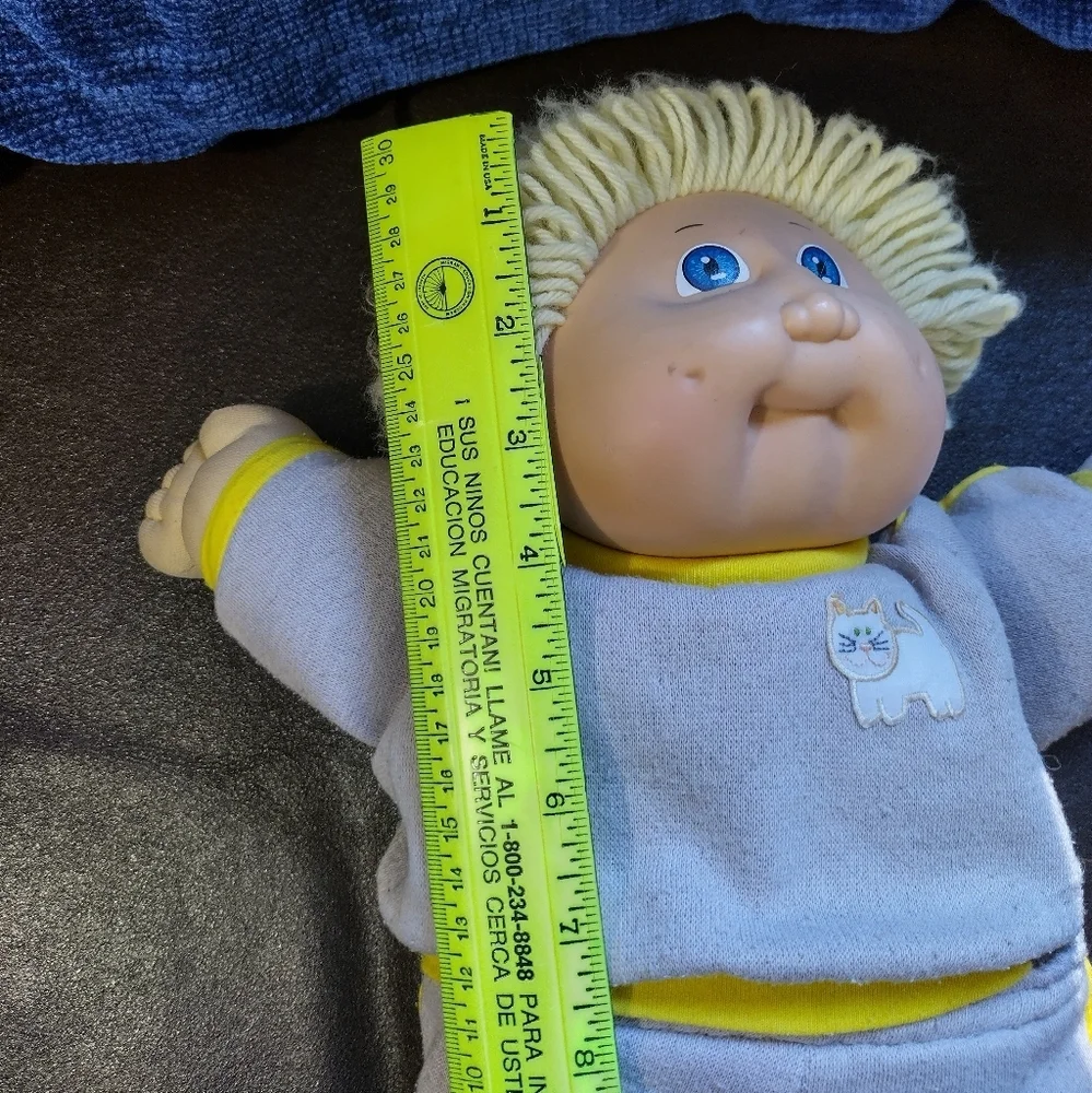 Vintage 1985 Cabbage Patch Kid, Blue Signature, Yarn Hair - Picture 10 of 12